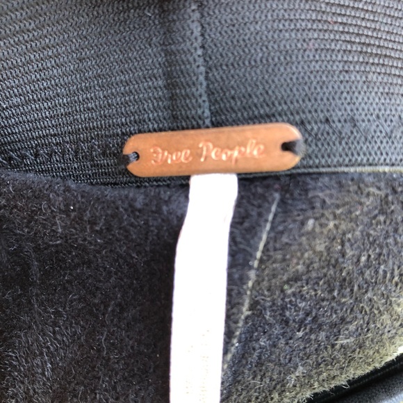 Free People Vegan Leather Leggings Size 28 - Picture 8 of 10